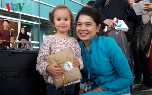 Zwei Schiffe mit 2500 Gästen sind in Da Nang angekommen - ảnh 1