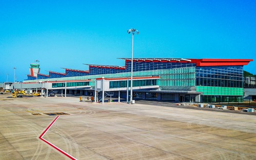 Der Flughafen Van Don strahlt im Nordosten des Landes - ảnh 1