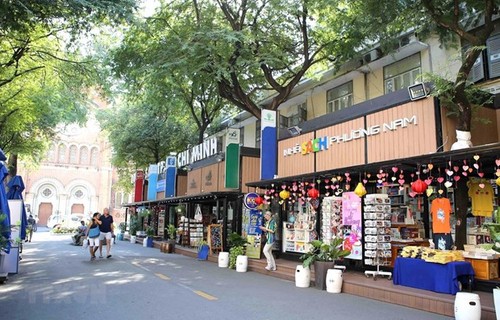 Das Programm „Für die liebe Hälfte der Welt” ehrt die Schönheit - ảnh 1