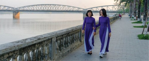 Vorbereitung auf das Fest der Tracht Ao Dai in Thua Thien Hue - ảnh 1