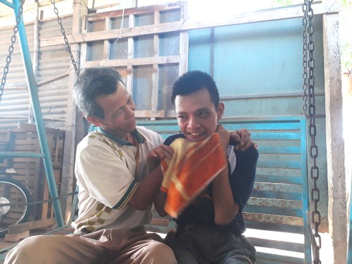 Unterstützung für Agent-Orange-Opfer bei der Bewältigung von Schwierigkeiten - ảnh 1