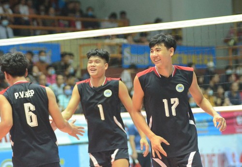 Fünf neue Sportler für die Volleyball-Nationalmannschaft - ảnh 1