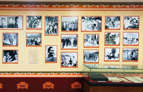 Eröffnung der Ausstellung „Tran Quoc Hoan – Leben und Karriere“ - ảnh 1