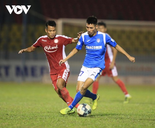 Fußballspiele der 3. Runde von V-League werden wegen Covid-19 verschoben - ảnh 1