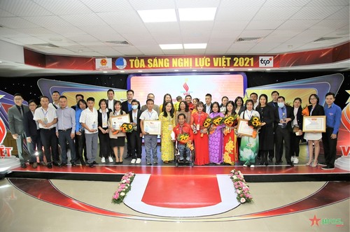 Start des Programms und des Schreibwettbewerbs „Selbstständigkeit der Vietnamesen“ - ảnh 1