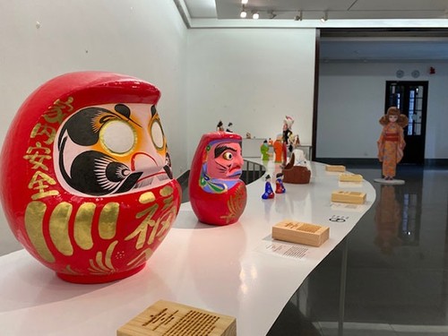 Ausstellung der japanischen Puppen in Vietnam  - ảnh 1