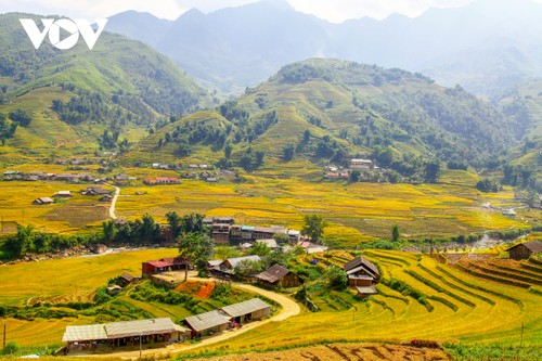 Zahlreiche Tourismusfeste und Kunstprogramme in der Provinz Lao Cai - ảnh 1