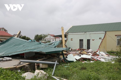 57 Menschen sind durch Taifun Noru verletzt worden - ảnh 1