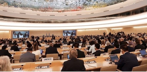 Menschen stehen im Mittelpunkt in der vietnamesischen Entwicklungspolitik  - ảnh 1