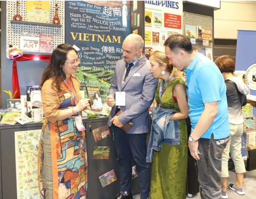 Buchmesse – Kulturbrücke zwischen Vietnam und Hongkong (China) - ảnh 1