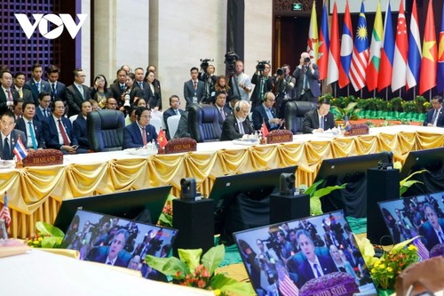 Premierminister Pham Minh Chinh nimmt an Konferenz zwischen der ASEAN und den USA teil - ảnh 1