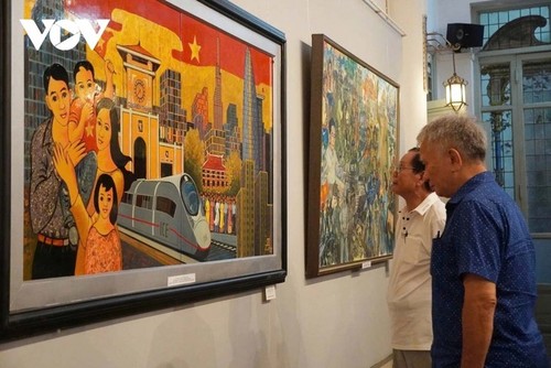 Ausstellung über 50-jährige Entwicklung von Ho-Chi-Minh-Stadt - ảnh 1