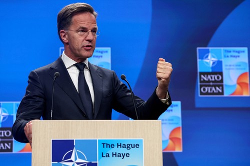 NATO-Gipfel und die Frage hinter der US-Sicherheitspolitik - ảnh 1