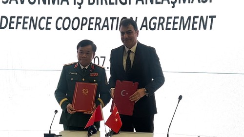 Vietnam und Australien unterzeichnen den Drei-Jahre-Plan über Friedensmissionen - ảnh 2