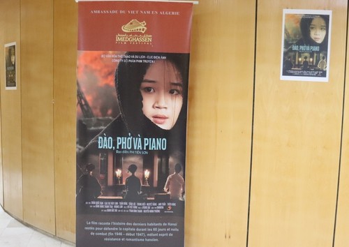 Vietnam stellt den Film “Pfirsichblüte, Pho und Klavier” im Filmfestival Imedghassen in Algerien vor - ảnh 1