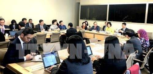 Le Vietnam préside la réunion du Conseil de coordination de l’ASEAN  - ảnh 1