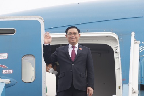 Vuong Dinh Huê est arrivé en République de Corée - ảnh 1