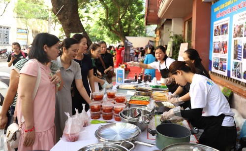 Un salon de la cuisine sud-coréenne au cœur de Haiphong - ảnh 1