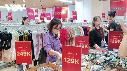 Hô Chi Minh-Ville: Le "Shopping Season 2024" relance le commerce et le tourisme - ảnh 1