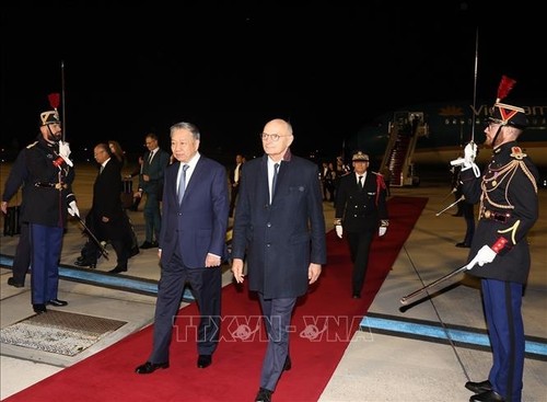 Tô Lâm débute sa visite officielle en France - ảnh 1