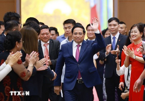 Pham Minh Chinh exhorte les entreprises à innover pour porter la croissance - ảnh 1