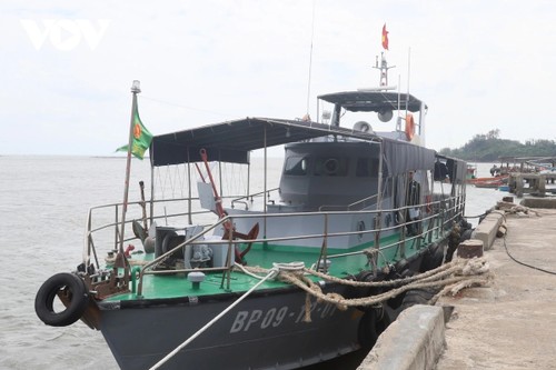 Engagement de l’armée dans la lutte contre la pêche INN, pour la défense de la souveraineté nationale et le développement durable de la pêche vietnamienne - ảnh 4