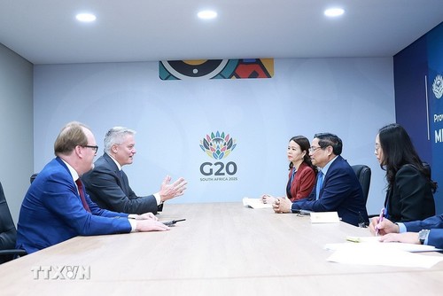 G20: Le Premier ministre Pham Minh Chinh rencontre son homologue norvégien et le secrétaire général de l’OCDE - ảnh 1