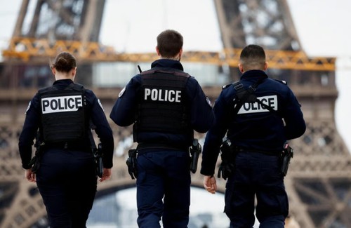 La France renforce la sécurité pour les fêtes de fin d’année - ảnh 1