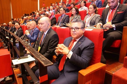 Le XIVe Congrès du Parti couronné d’un franc succès  - ảnh 4