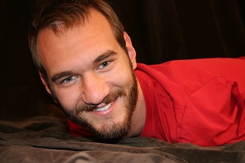 Chàng trai khuyết tật kỳ diệu Nick Vujicic đến Việt Nam - ảnh 1