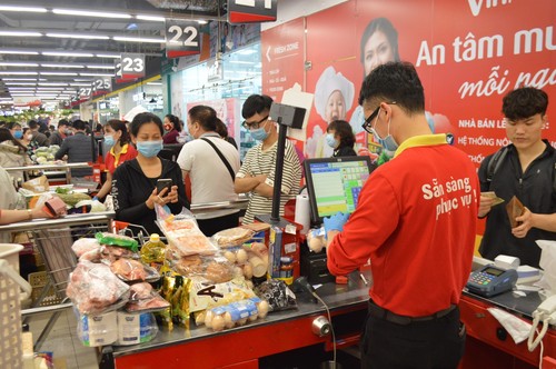 Kota Ha Noi menjamin agar akan memasok cukup  barang kepada warga - ảnh 1