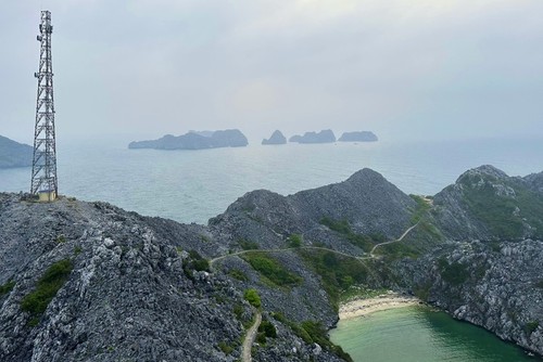 Mercusuar Long Chau - Lampu yang Tak Pernah Padam - ảnh 6