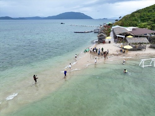 Pulau-Pulau yang Tidak Bisa Dilewatkan pada Liburan Musim Panas 2024 - ảnh 13