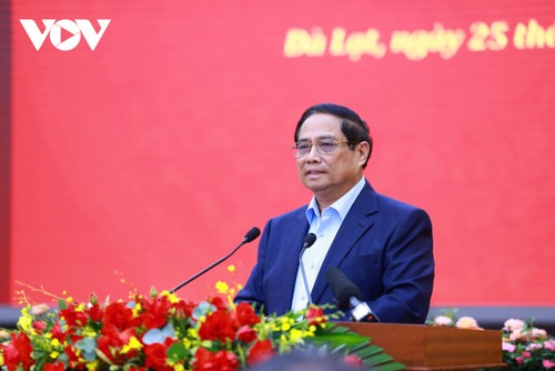 PM Vietnam, Pham Minh Chinh Pimpin Konferensi Penjaminan Keamanan dan Ketertiban untuk Mengembangkan Sosial-Ekonomi Provinsi-Provinsi Tay Nguyen - ảnh 1