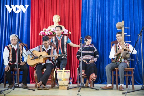 Model  Pedesaan  Baru  di Daerah Etnis Minoritas Provinsi Gia Lai - ảnh 2