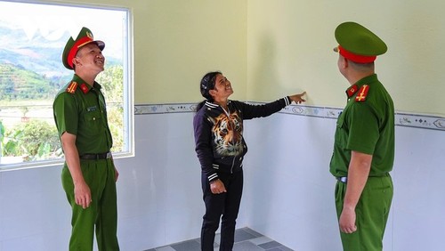 “Kampanye Quang Trung” - Perintah dari Hati: Puluhan Ribu Rumah Selesai Tepat Waktu - ảnh 12