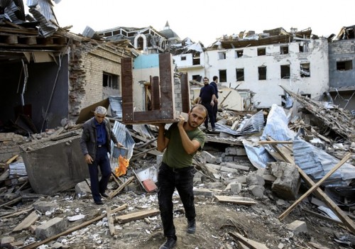 Russia calls on all parties to respect ceasefire in Nagorno-Karabakh conflict - ảnh 1