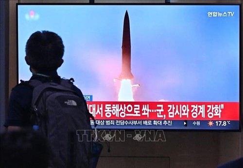 South Korea, US, Japan condemn North Korea missile launch - ảnh 1