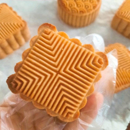 From classic to keto: Mooncakes for a modern Mid-autumn - ảnh 1