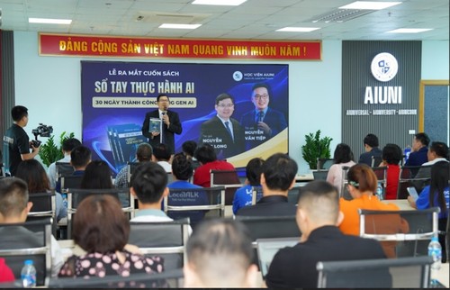 AIUni Academy launches AI training platform, handbook - ảnh 1