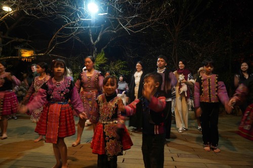 Returning to the Village: Where travel becomes memory - ảnh 4