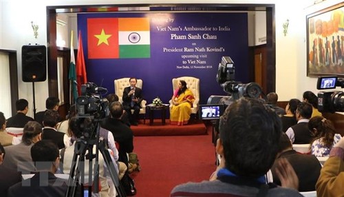 Kedutaan Besar Vietnam di India mengadakan jumpa pers menjelang kunjungan Presiden India ke Vietnam  - ảnh 1