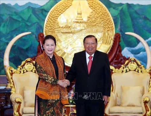 Ketua MN Nguyen Thi Kim Ngan mengakhiri dengan baik kunjungan di Laos - ảnh 1