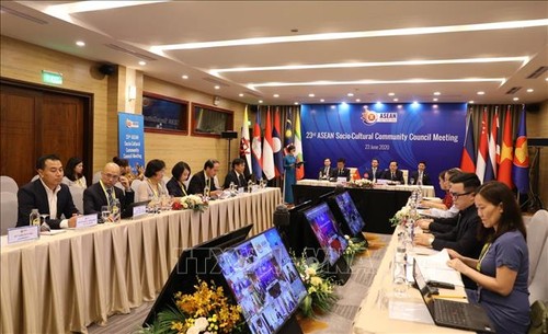 Vietnam membuktikan peranan Ketua ASEAN yang berinisiatif dan penuh tanggung jawab - ảnh 1