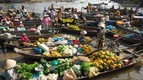 Mengikhtisarkan Surat dari Saudara Pendengar dan Memperkenalkan Jawaban ke 5 yang Baik dalam Sayembara “Apa yang Anda Ketahui tentang Vietnam“ - ảnh 4