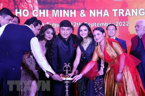 Pembukaan Fesival “Halo Vietnam - Namaste Vietnam Festival 2022“ - ảnh 1