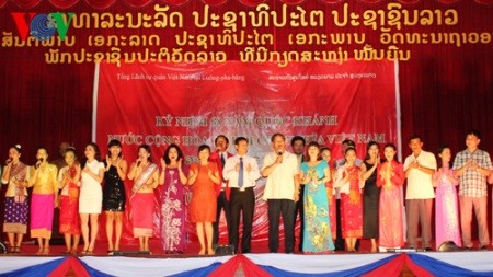 Festlichkeiten zum Nationalfeiertag im In- und Ausland - ảnh 2