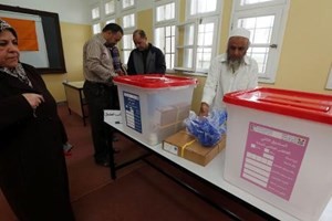 Bombenanschlag überschattet Wahlen in Libyen - ảnh 1