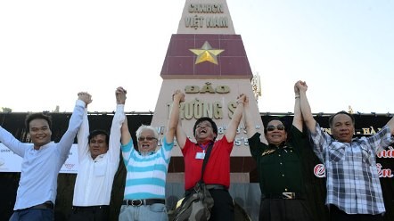 Auslandsvietnamesen mit der Heimat verbinden: eine wichtige Rolle der Vaterländischen Front Vietnams - ảnh 1
