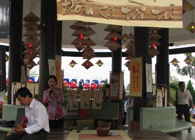 Can Tho fördert kleine Bühne für traditionelle Kunst - ảnh 1